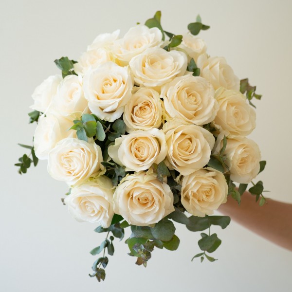Pureza, Rosas Blancas  de Tallo Corto