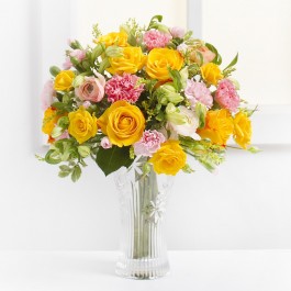 Delicate Bouquet in Yellow Colors, Delicate Bouquet in Yellow Colors