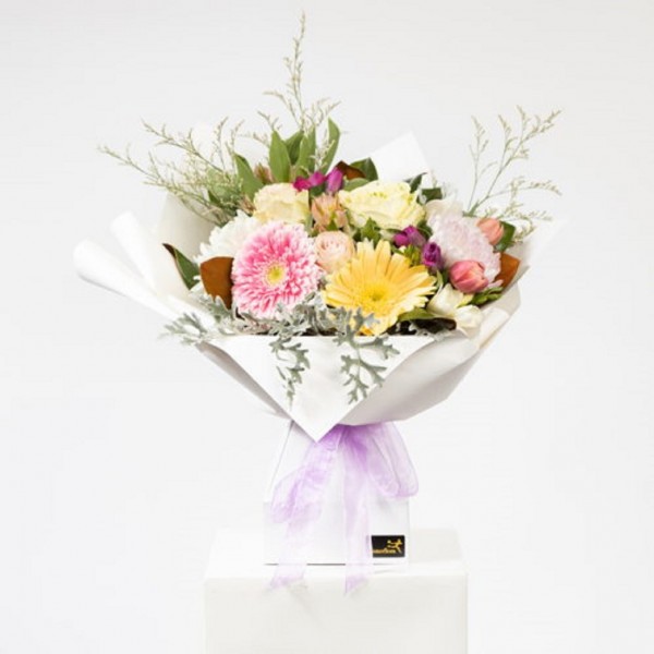 Florist Choice Pastel Bouquet In A Water Filled Box, Florist Choice Pastel Bouquet In A Water Filled Box