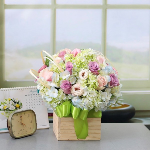 Pastel Blooms in Wooden Box, Pastel Blooms in Wooden Box