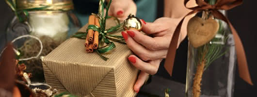 Adornos DIY en tu mesa de Navidad