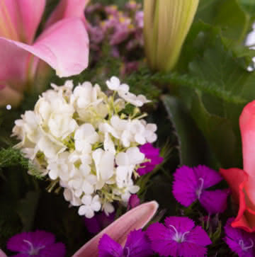 Ramo con liliums rosas